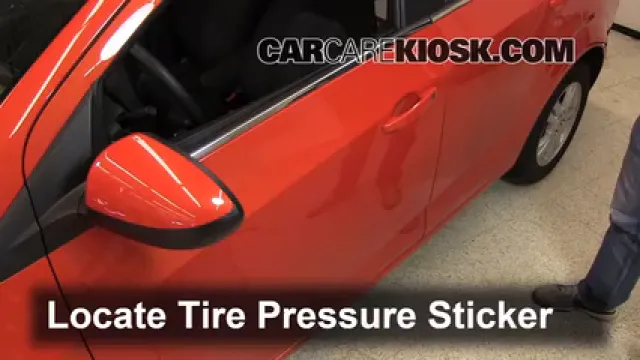 2012 Chevrolet Sonic LT 1.8L 4 Cyl. Sedan Tires & Wheels Check Tire Pressure